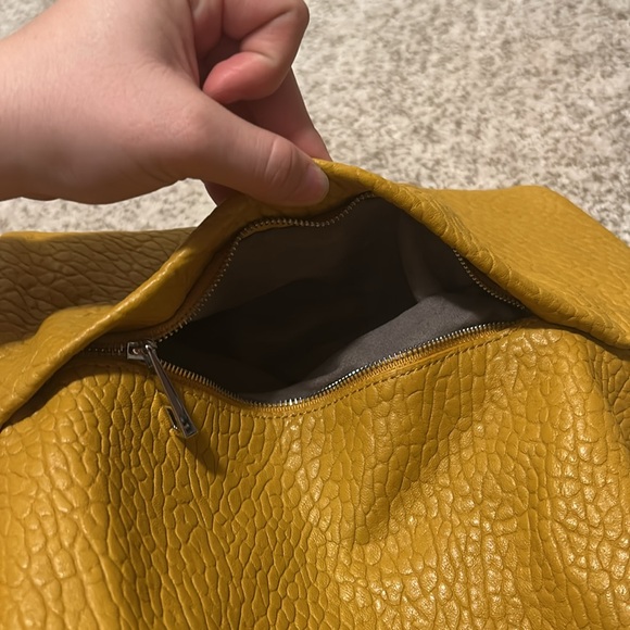 Vince Camuto, NEVER USED, Tumeric in color - Picture 7 of 14